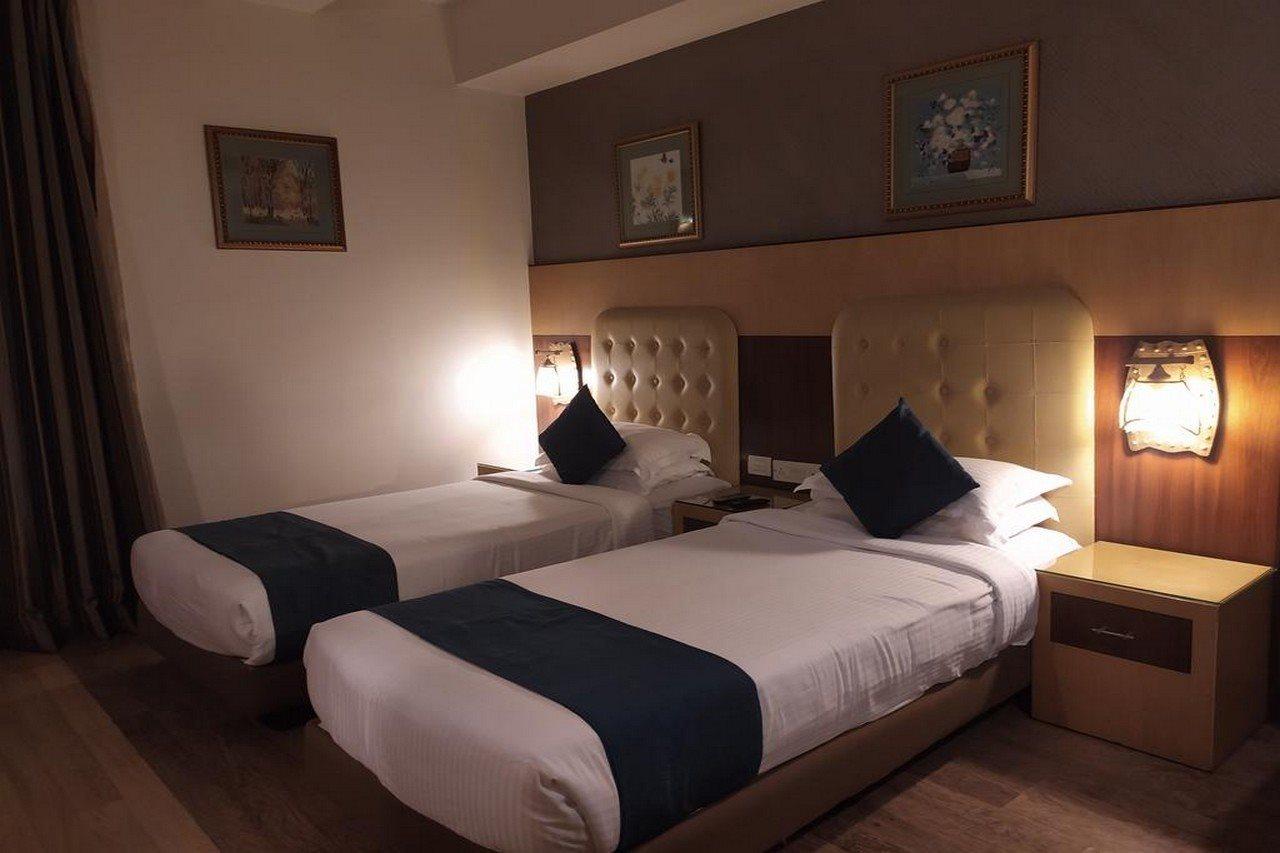 העיר בנגלור Hotel Silicrest מראה חיצוני תמונה