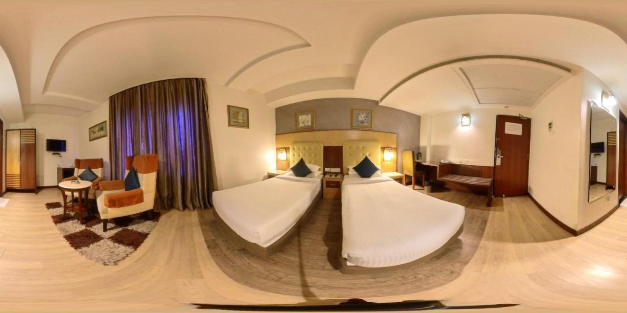העיר בנגלור Hotel Silicrest מראה חיצוני תמונה