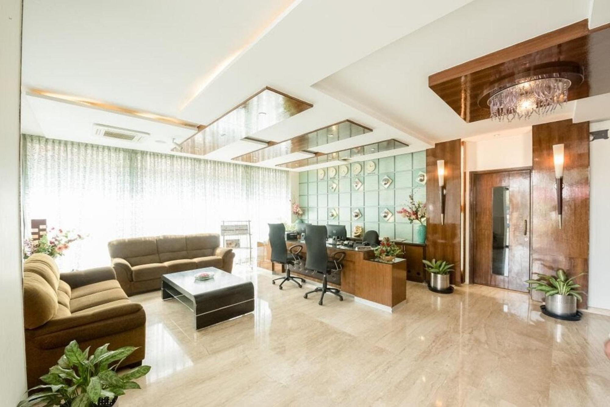 העיר בנגלור Hotel Silicrest מראה חיצוני תמונה