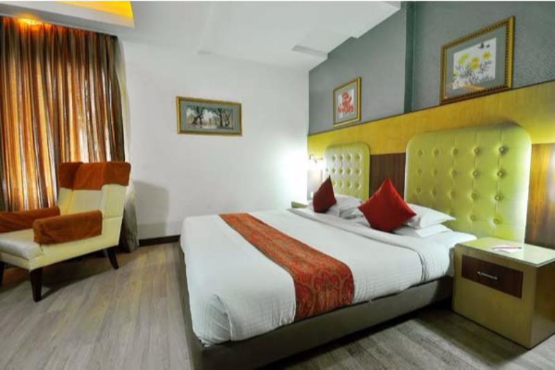 העיר בנגלור Hotel Silicrest מראה חיצוני תמונה