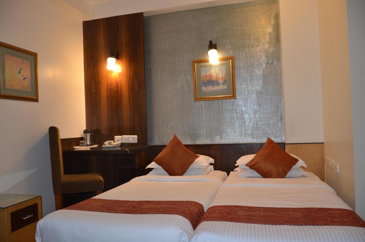 העיר בנגלור Hotel Silicrest מראה חיצוני תמונה