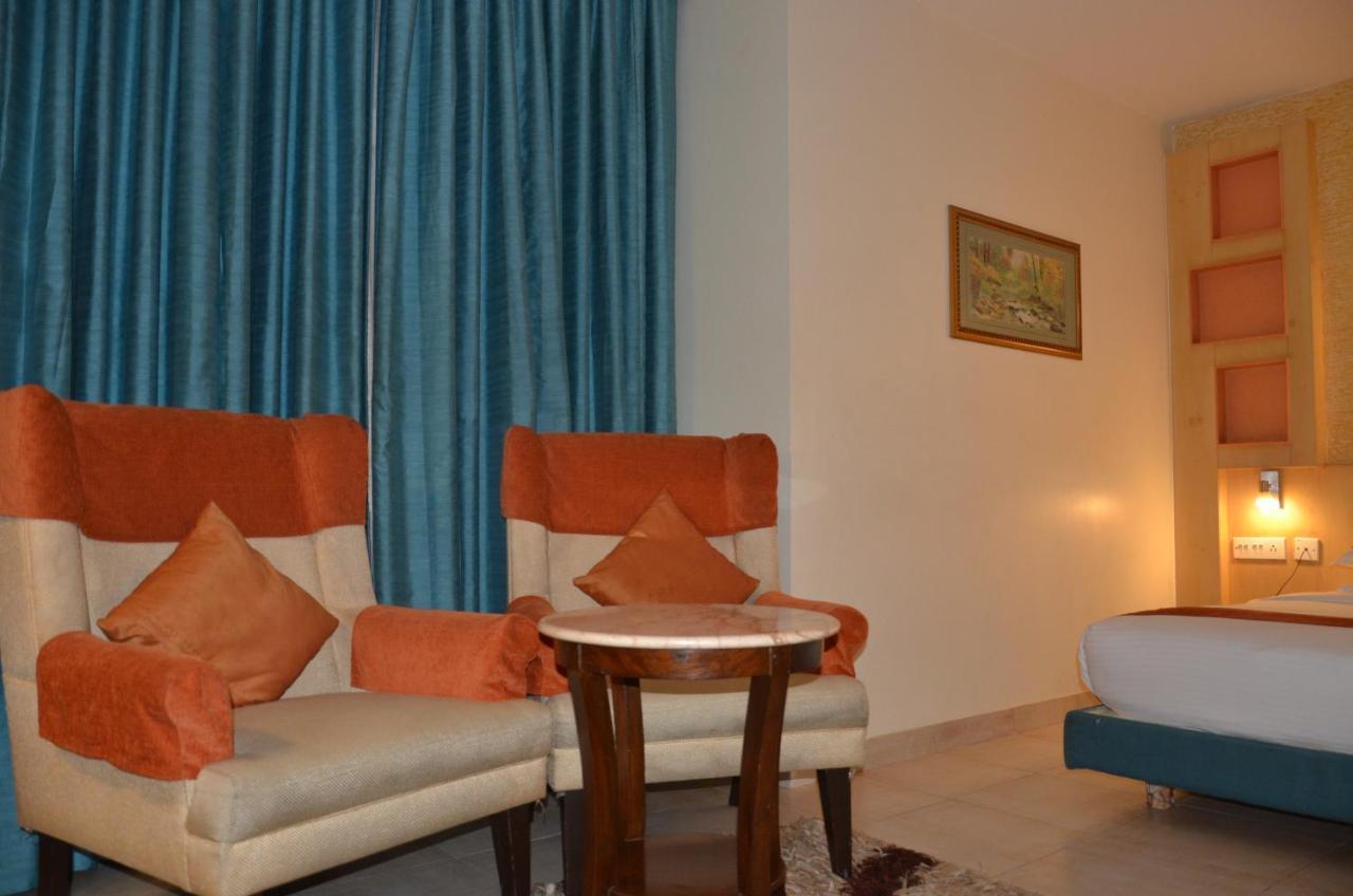 העיר בנגלור Hotel Silicrest מראה חיצוני תמונה