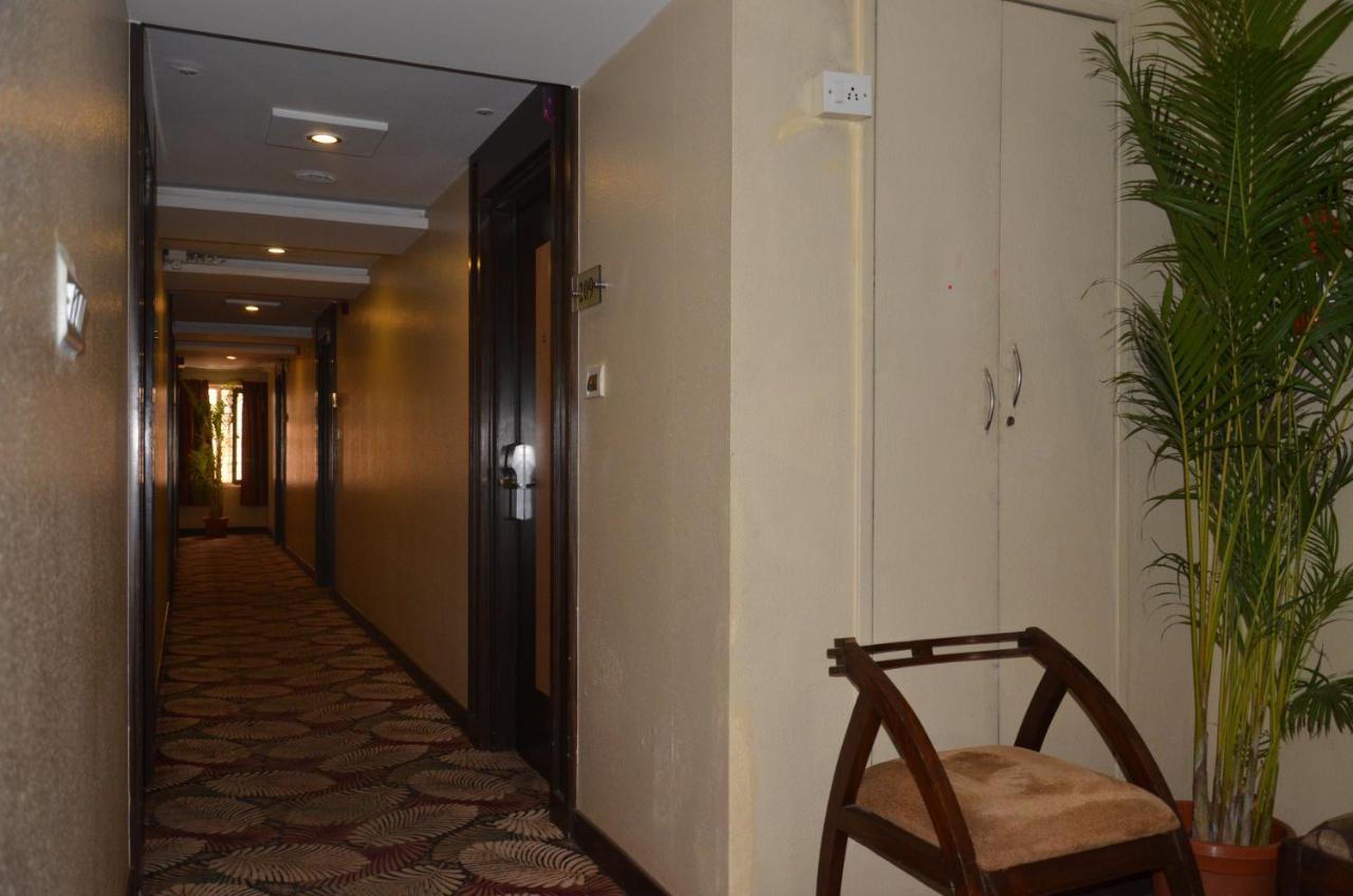 העיר בנגלור Hotel Silicrest מראה חיצוני תמונה
