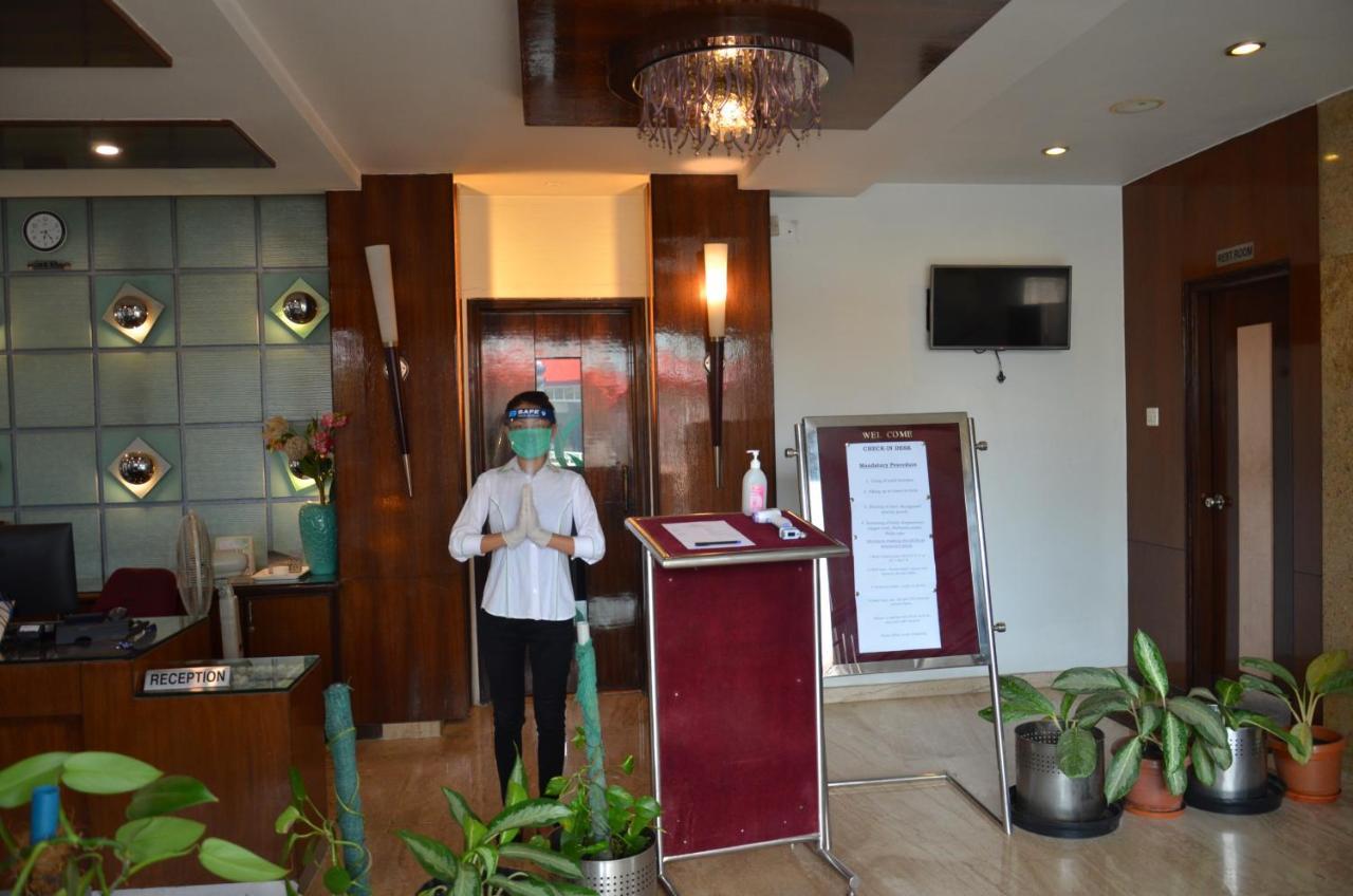 העיר בנגלור Hotel Silicrest מראה חיצוני תמונה
